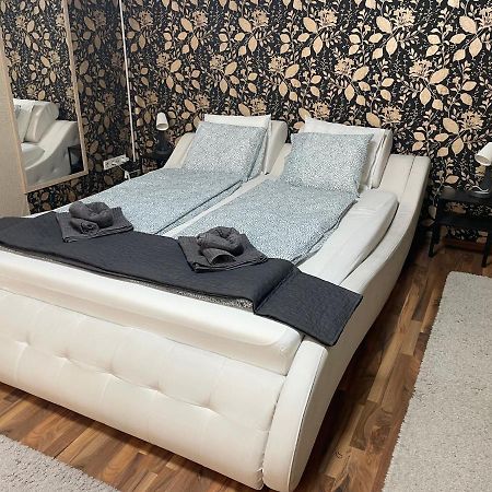 Lovely Apartment On Raday Corso Budapest Bagian luar foto