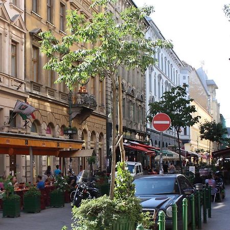 Lovely Apartment On Raday Corso Budapest Bagian luar foto