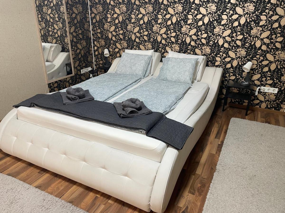 Lovely Apartment On Raday Corso Budapest Bagian luar foto