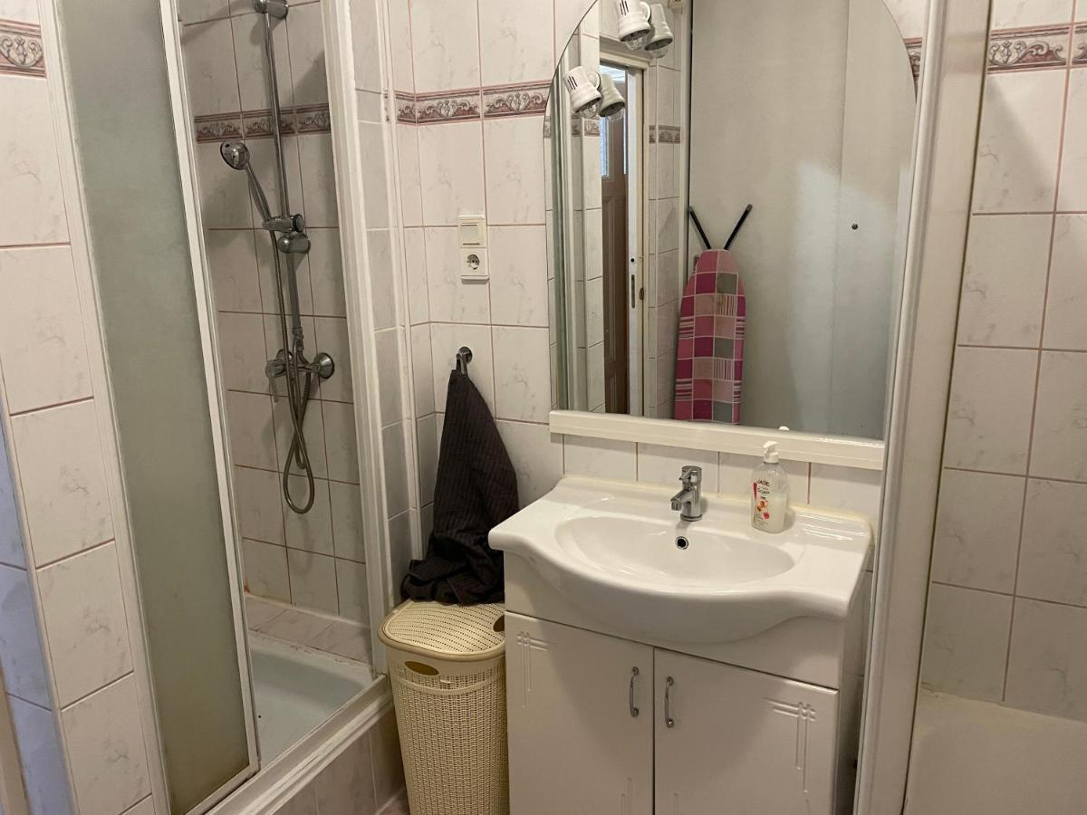 Lovely Apartment On Raday Corso Budapest Bagian luar foto